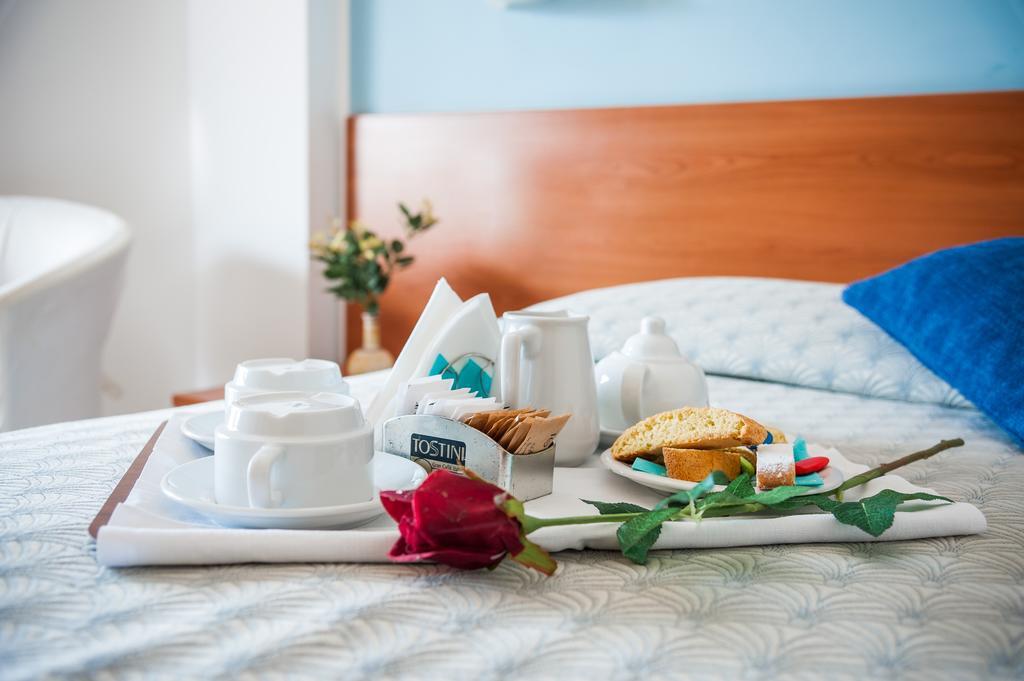 Hotel Bacco Ашеа Екстер'єр фото